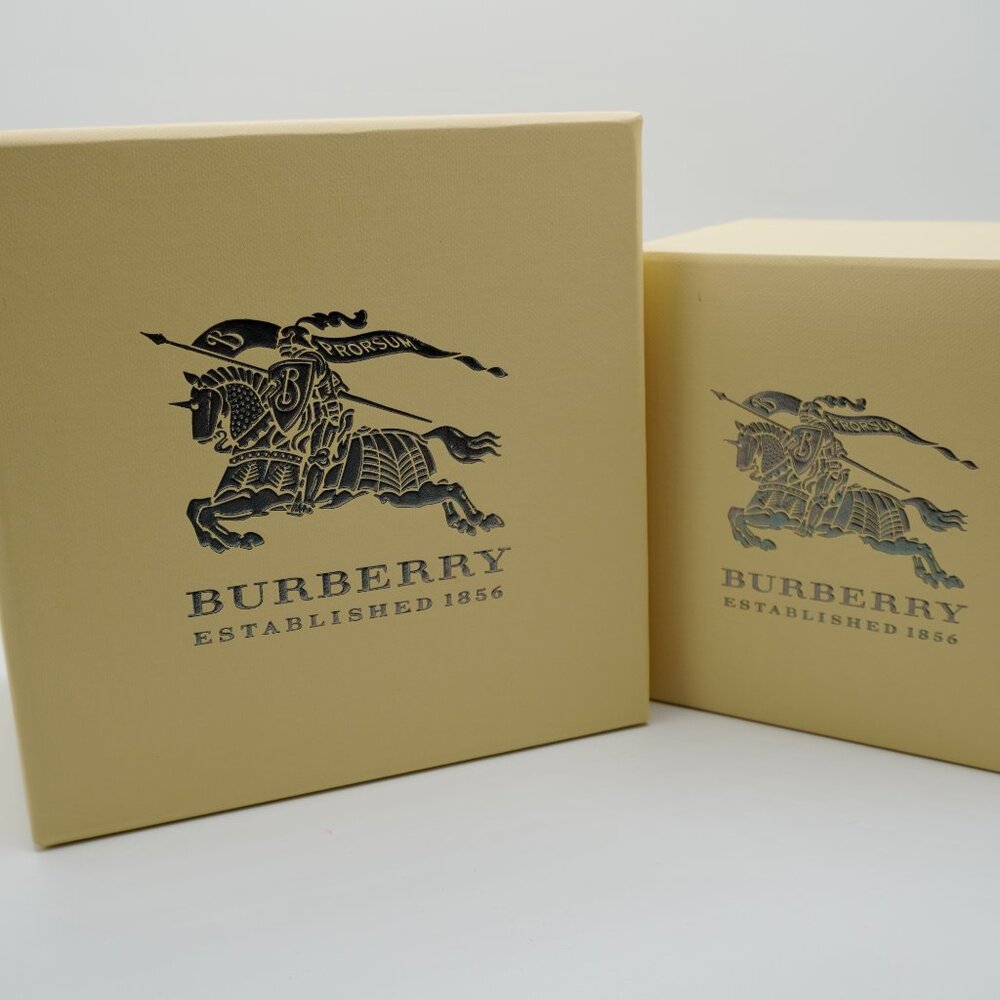 Brand New Burberry Bu9407 Gold Case Leather Band Women's Watch - Picture 4 of 5